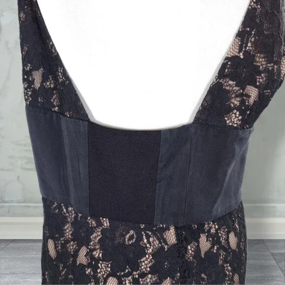 BCBGMaxazria Serafina Lace Overlay Formal Dress Size 12 Black Front Split Plunge Maxi